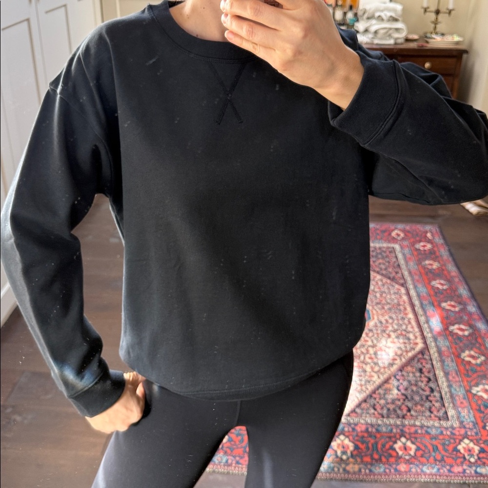 Zara Women's black crew neck cozy sweatshirt